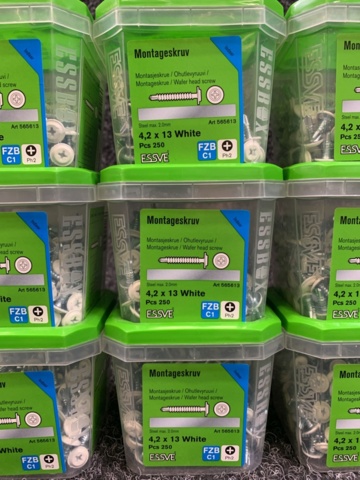 1418512-3 9 pcs. Packages Mounting screw 4.2x13mm, Essve