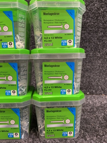 1418512-4 9 pcs. Packages Mounting screw 4.2x13mm, Essve