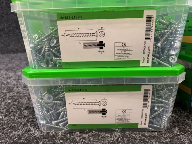 1418514-4 4 st Förpackningar Gipsskruv, Essve