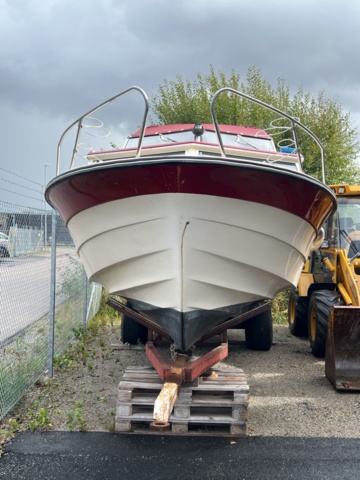 1384559-2 Motorbåt Fjord 26” med vagn