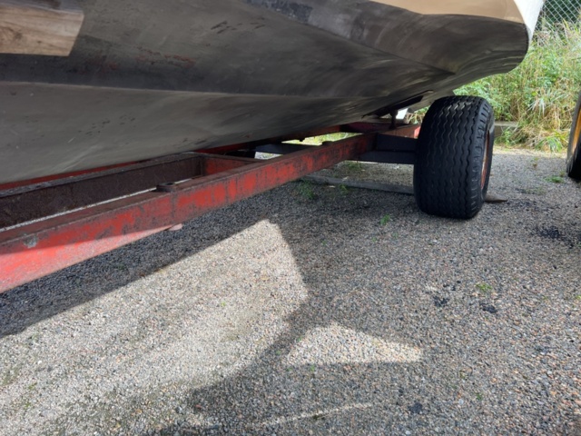 1384559-6 Motorbåt Fjord 26” med vagn