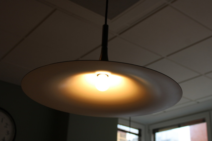 1410612-6 Matbord 3 st med stolar 15 st (inkl taklampor)