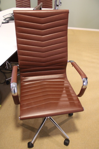 1410620-2 Konferensbord med 12 st stolar