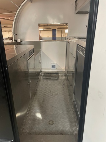 1291189-7 Foodtrailer LE GRAND FOODTRAILERS, 2022