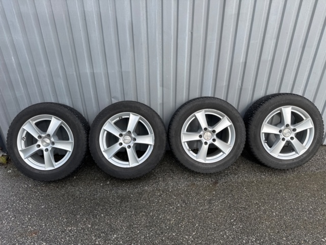 1411730-34 BMW 320d Touring Steptronic, 190hk, 2017