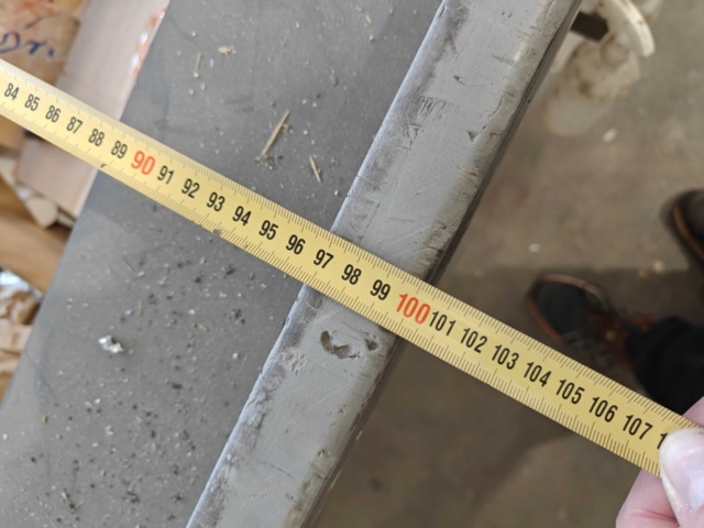 1400547-15 3 self-built assembly benches