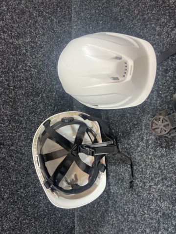 1395620-4 Arbetshjälmar 2 st och avtagbara hörselkåpor 2 par