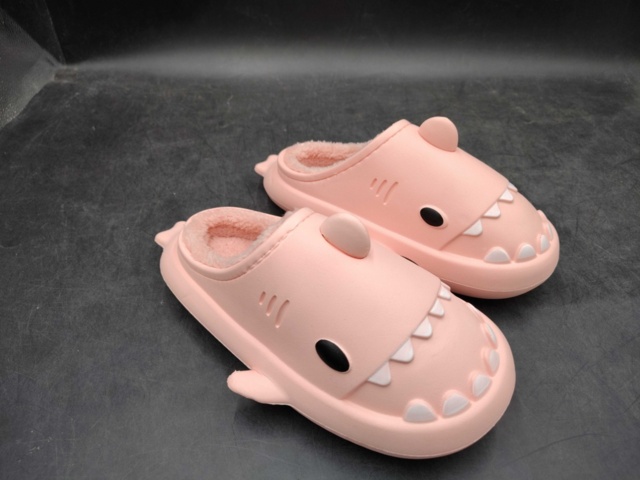 1420537-1 3 pairs of lined shark slippers, Pink, size: 32-33