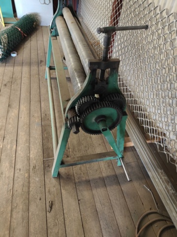 1400554-3 Manual round roller