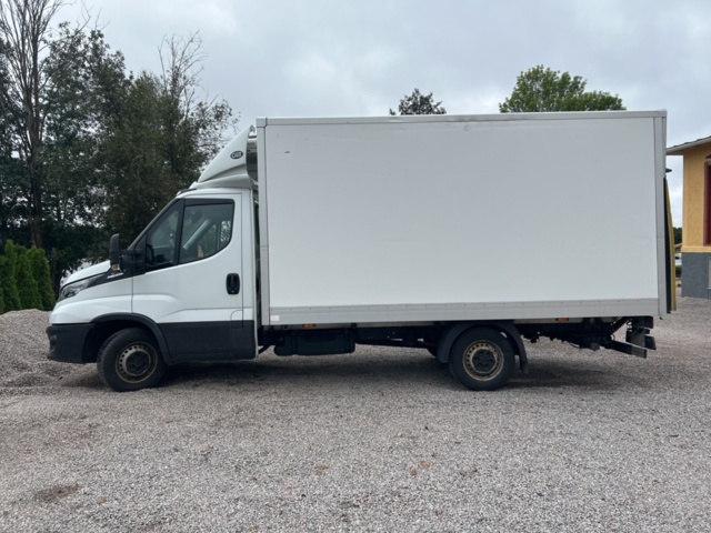 1296741-18 Iveco Daily 35-140 Chassi Cab 2.3 JTD Hi-Matic, 136hk, 2020