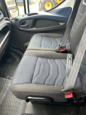 1296741-31 Iveco Daily 35-140 Chassi Cab 2.3 JTD Hi-Matic, 136hk, 2020