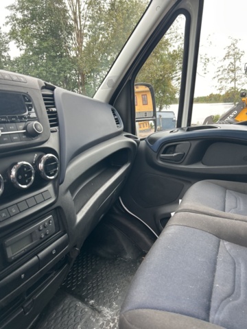 1296741-36 Iveco Daily 35-140 Chassi Cab 2.3 JTD Hi-Matic, 136hk, 2020