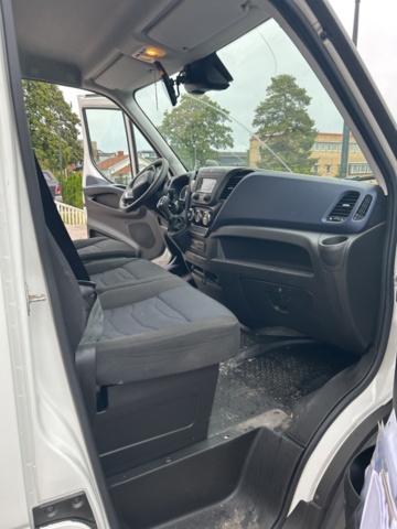 1296741-43 Iveco Daily 35-140 Chassi Cab 2.3 JTD Hi-Matic, 136hk, 2020