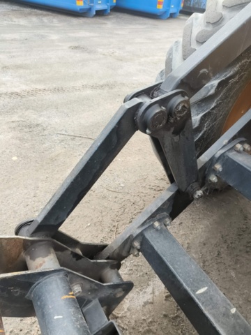 1331899-23 Baklastare Volvo BM 642