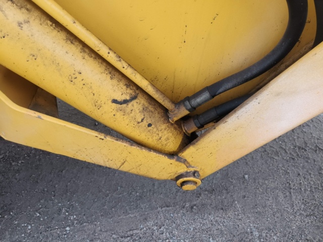 1331899-33 Baklastare Volvo BM 642