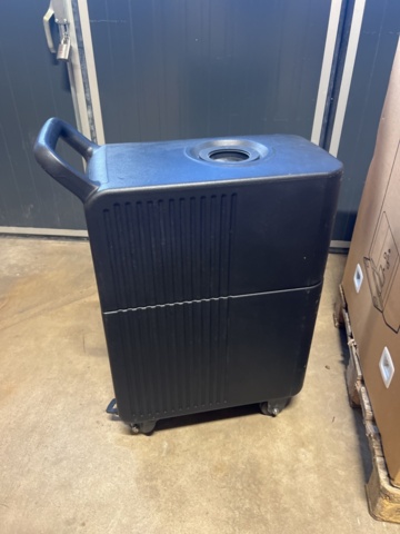 1395626-2 Städrobot -  PurGoBot med arbetsstation och påfyllningsvagn