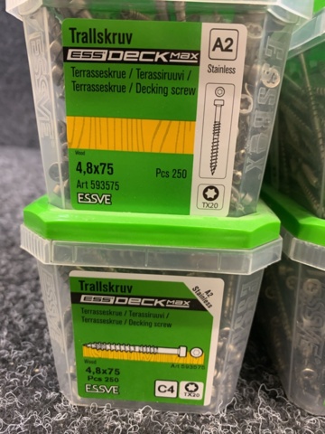 1419395-2 8 st Förpackningar Trallskruv 4,8x75mm, Essve