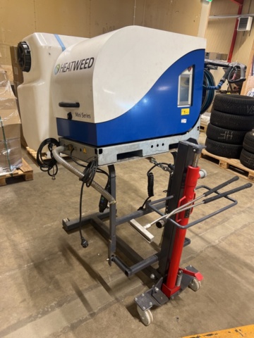 1351289-44 Redskapsbärare med hetvattentvätt och tillbehör - Timan 3400