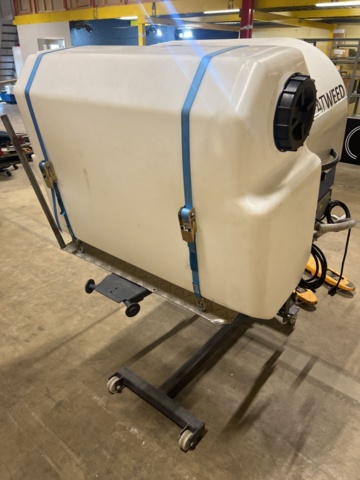 1351289-51 Redskapsbärare med hetvattentvätt och tillbehör - Timan 3400