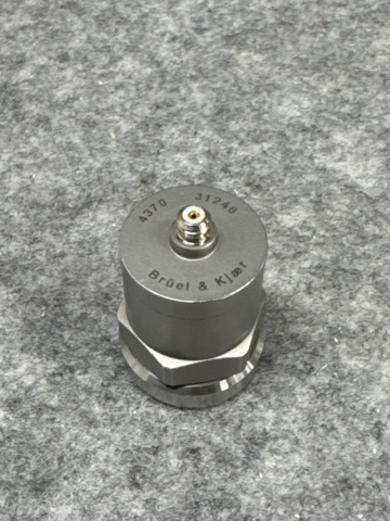 1367101-4 Sound and vibration measurement equipment - Brüel & Kjær