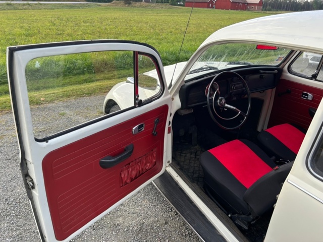 1343760-22 Volkswagen 1500 "Bubbla" (1970)