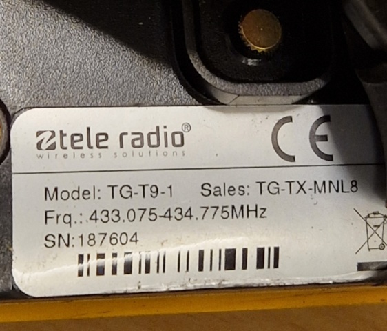 1421081-6 PMH Knäckarmskran Hymer – 100 kg, årsmodell 2021