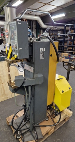 1421111-3 ARO Punktsvets med kylaggregat – 125 kVA, renoverad med nya tillbehör