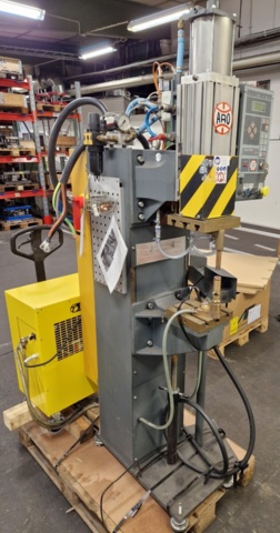 1421111-2 ARO Punktsvets med kylaggregat – 125 kVA, renoverad med nya tillbehör