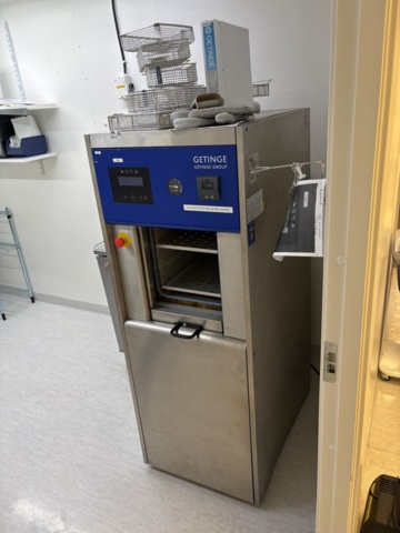 1409174-3 Autoklav - Getinge HS-33