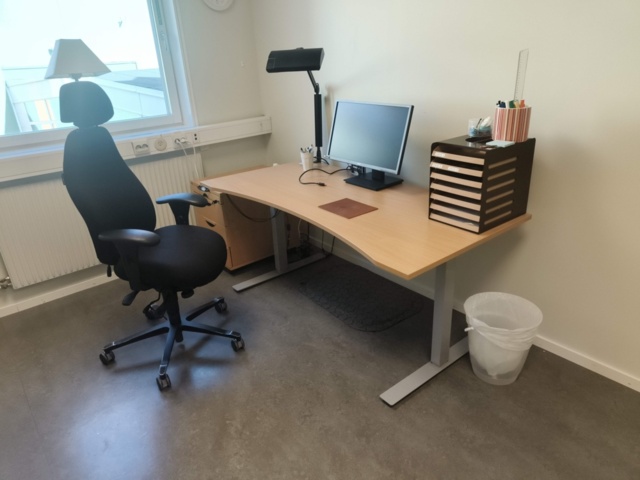 1331904-2 Kontorsmöblemang