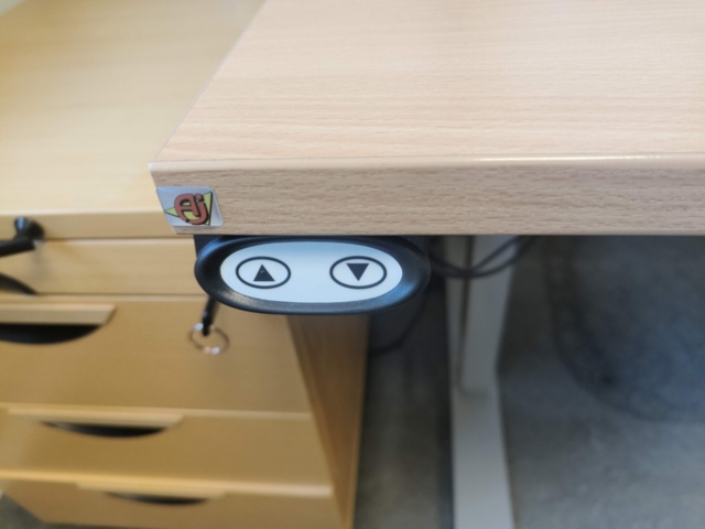 1331904-10 Kontorsmöblemang