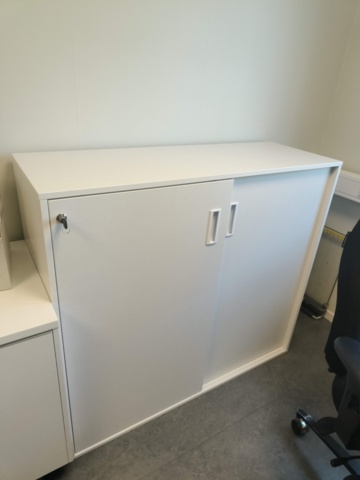 1331904-17 Kontorsmöblemang