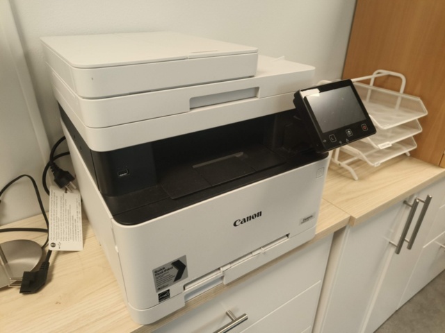 1331905-10 Kontorsmöbler och tillbehör