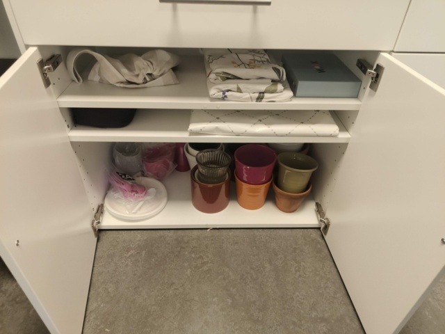 1331905-13 Kontorsmöbler och tillbehör