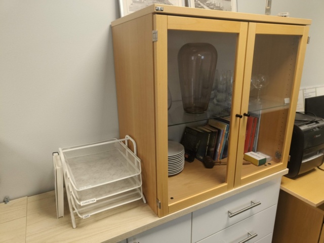 1331905-16 Kontorsmöbler och tillbehör