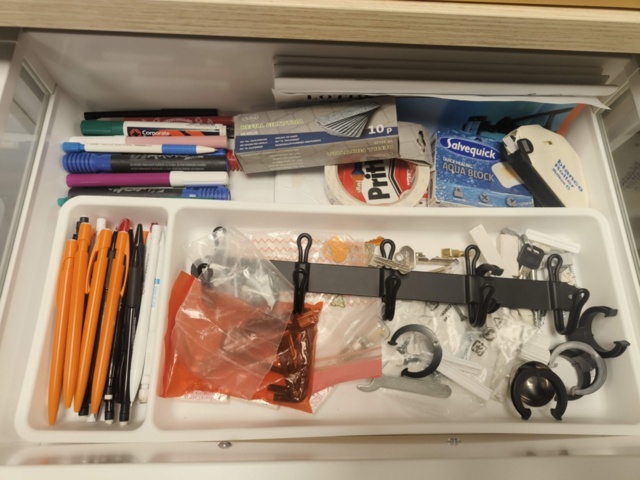 1331905-20 Kontorsmöbler och tillbehör