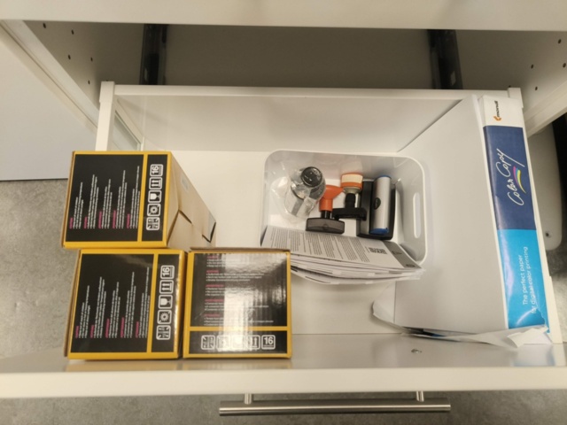 1331905-22 Kontorsmöbler och tillbehör