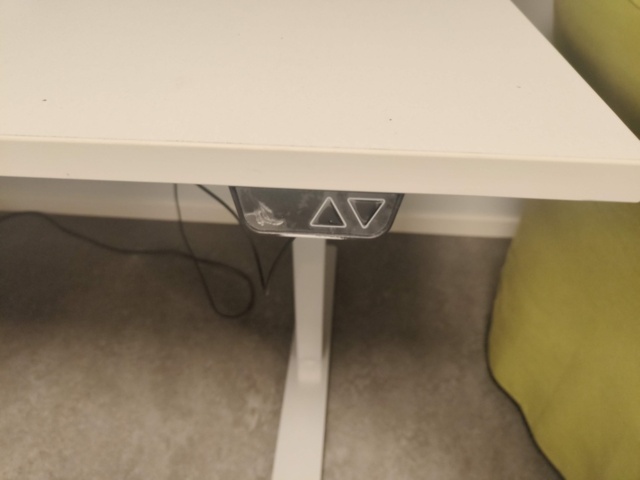 1331905-29 Kontorsmöbler och tillbehör