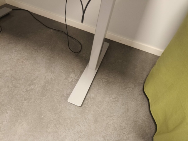 1331905-30 Kontorsmöbler och tillbehör