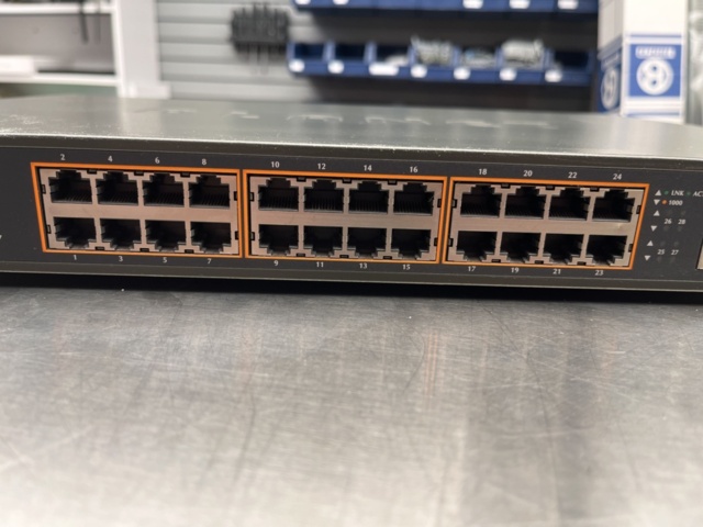 1291200-4 Planet GS-4210-24P4C Nätverksswitch