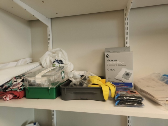 1331906-18 Städutrustning och tillbehör