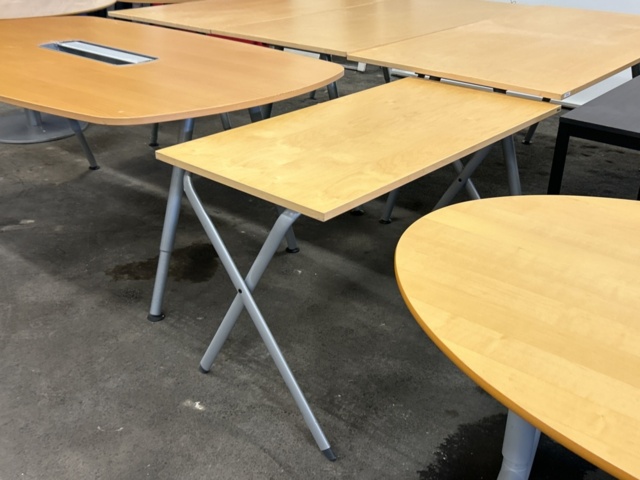 1361238-3 Tables 6 pcs - mixed models