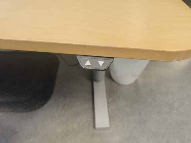 1331907-5 Kontorsmöblemang