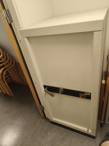 1331908-1 Kassaskåp