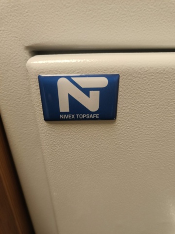 1331909-4 Säkerhetsskåp och kassaskåp