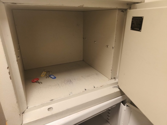 1331909-10 Säkerhetsskåp och kassaskåp