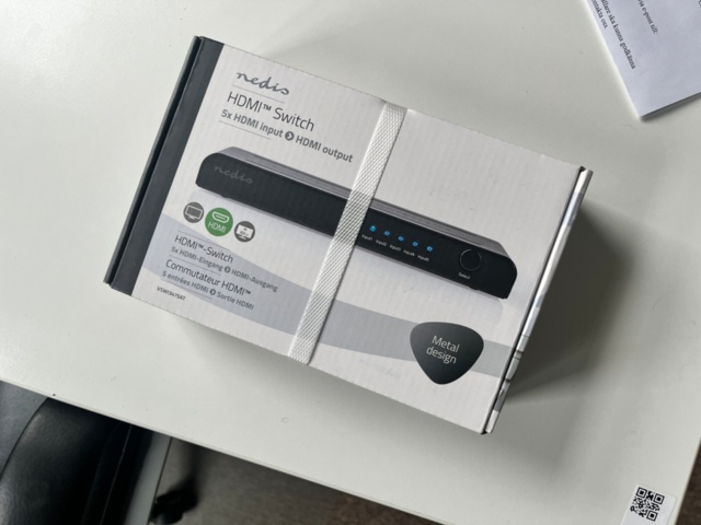 1204780-7 Collection of office furniture and electronics