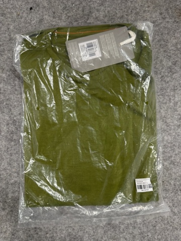 1367123-15 Blandade kläder & strumpor