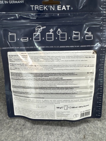 1367127-11 Campingutrustning med frystorkade matpåsar