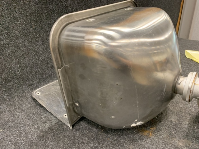 1421142-5 Utslagsback